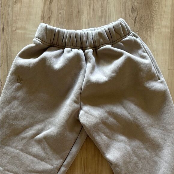 High waisted Gray Joggers Sweatpants - Picture 2 of 3